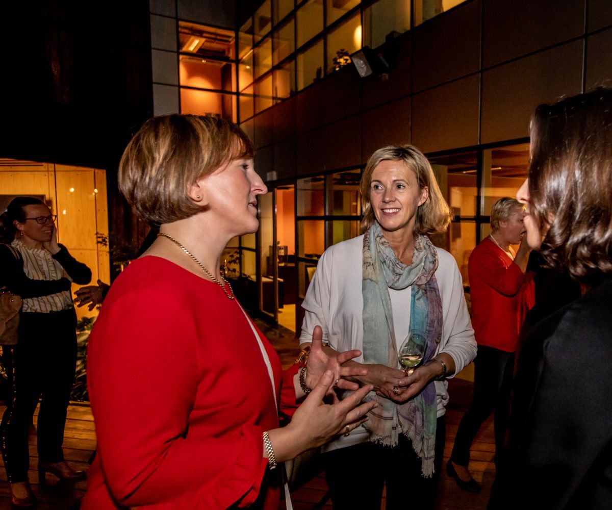 booklaunch121w_44840935952_o
